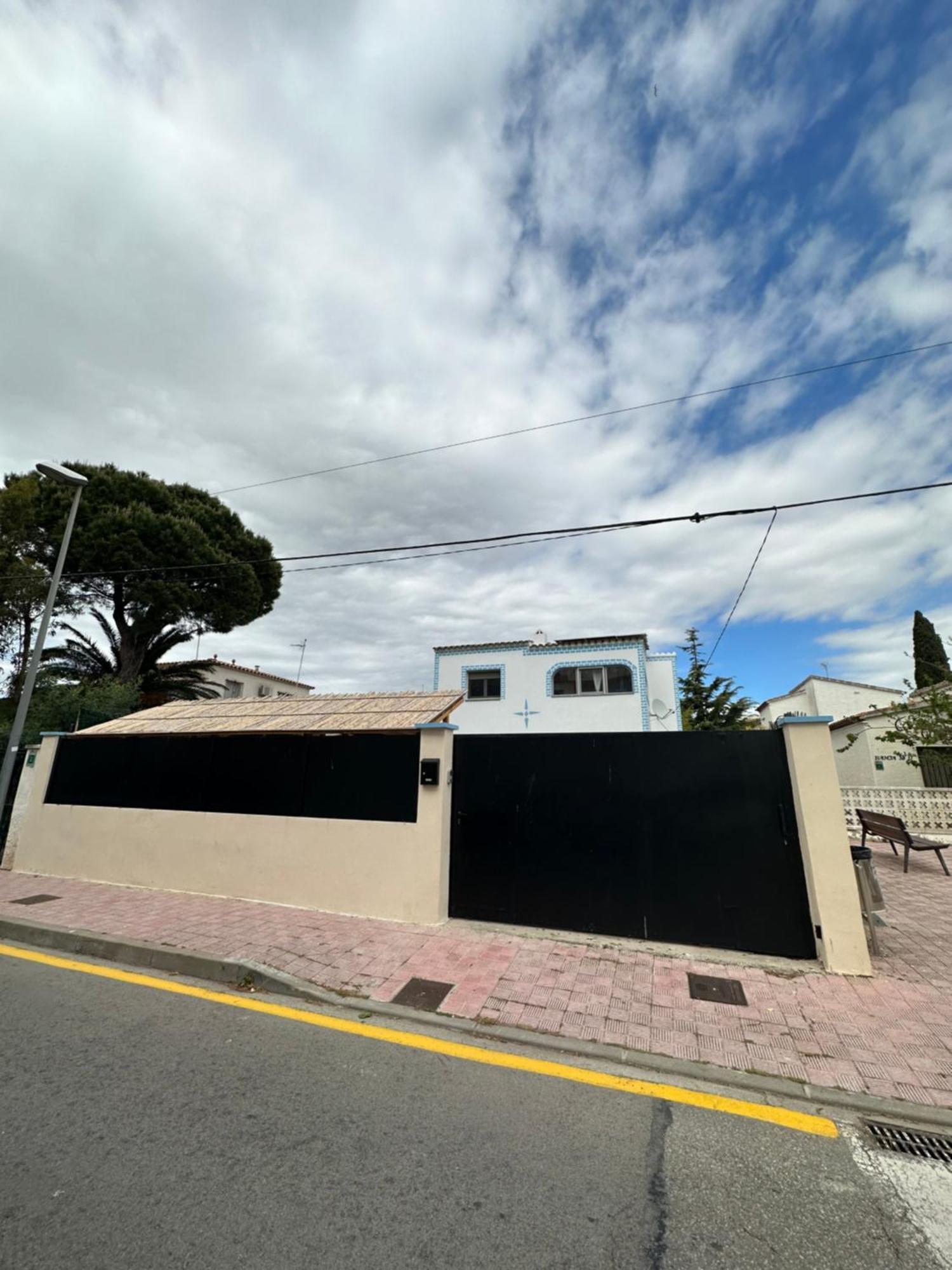 Apartmán Sol Playa Piscina Empuriabrava Exteriér fotografie
